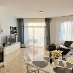 Front Marilyn Durrës