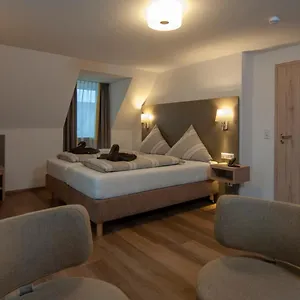 hotel-gasthaus-zum-zecher.com-bavaria.com/
